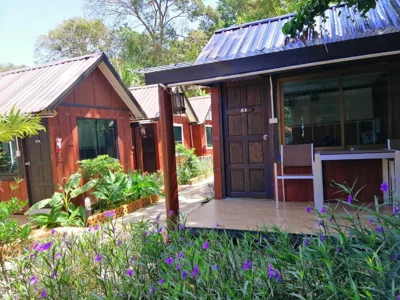 Phi Phi Long Beach Bungalow ( Had Yao) – Photos 11
